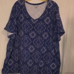 Beautiful Catherine’s Paisley Top✨